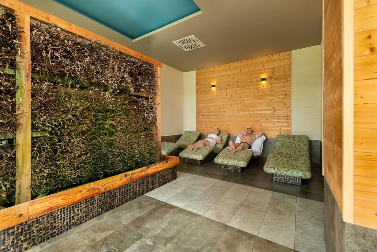 Terma Słowacki Resort Medical Spa Busko-Zdrój Exterior foto