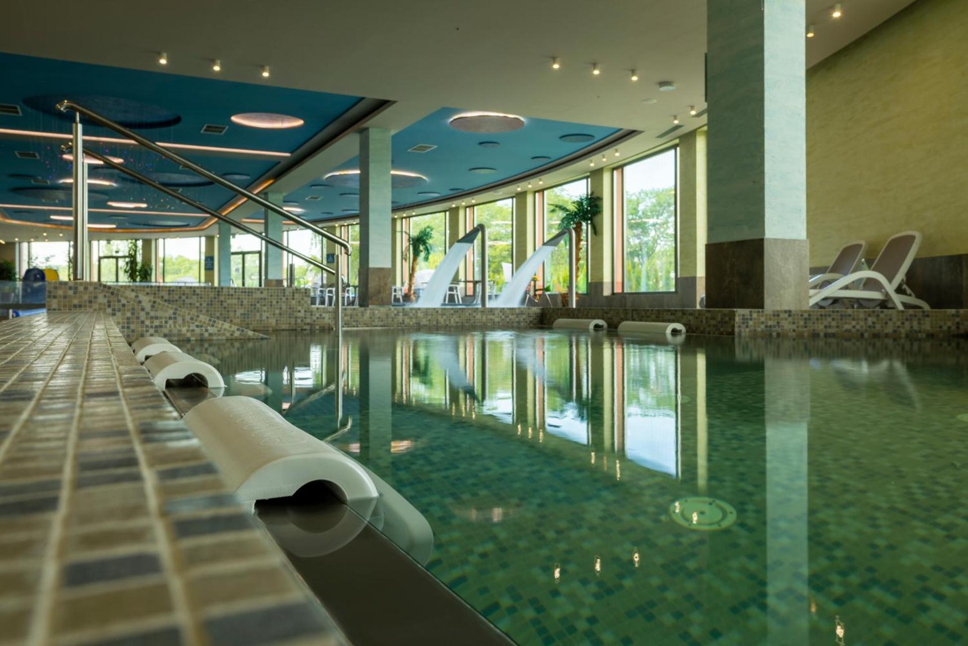 Terma Słowacki Resort Medical Spa Busko-Zdrój Exterior foto